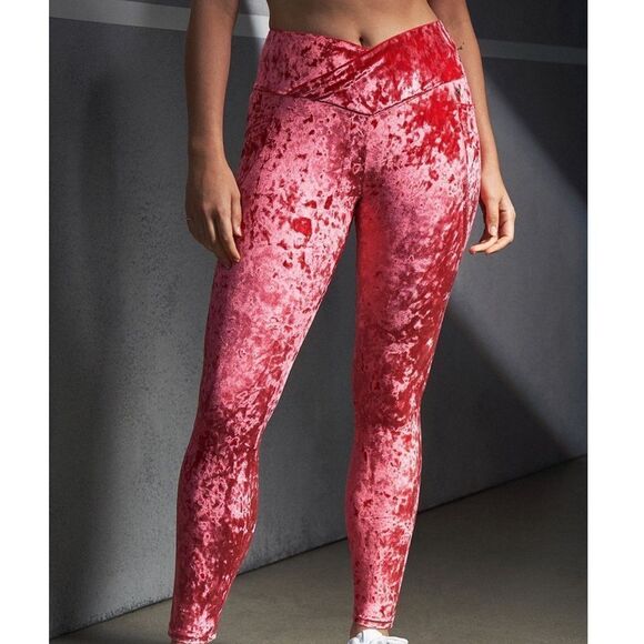 Fabletics High Waited Crushed Velour Crossover Legging 7/8 Strawberry Red NWT - Picture 1 of 7
